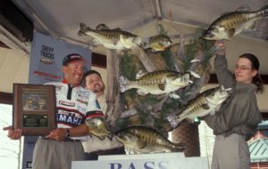 Dean Rojas with a mount of his 5 bass limit record