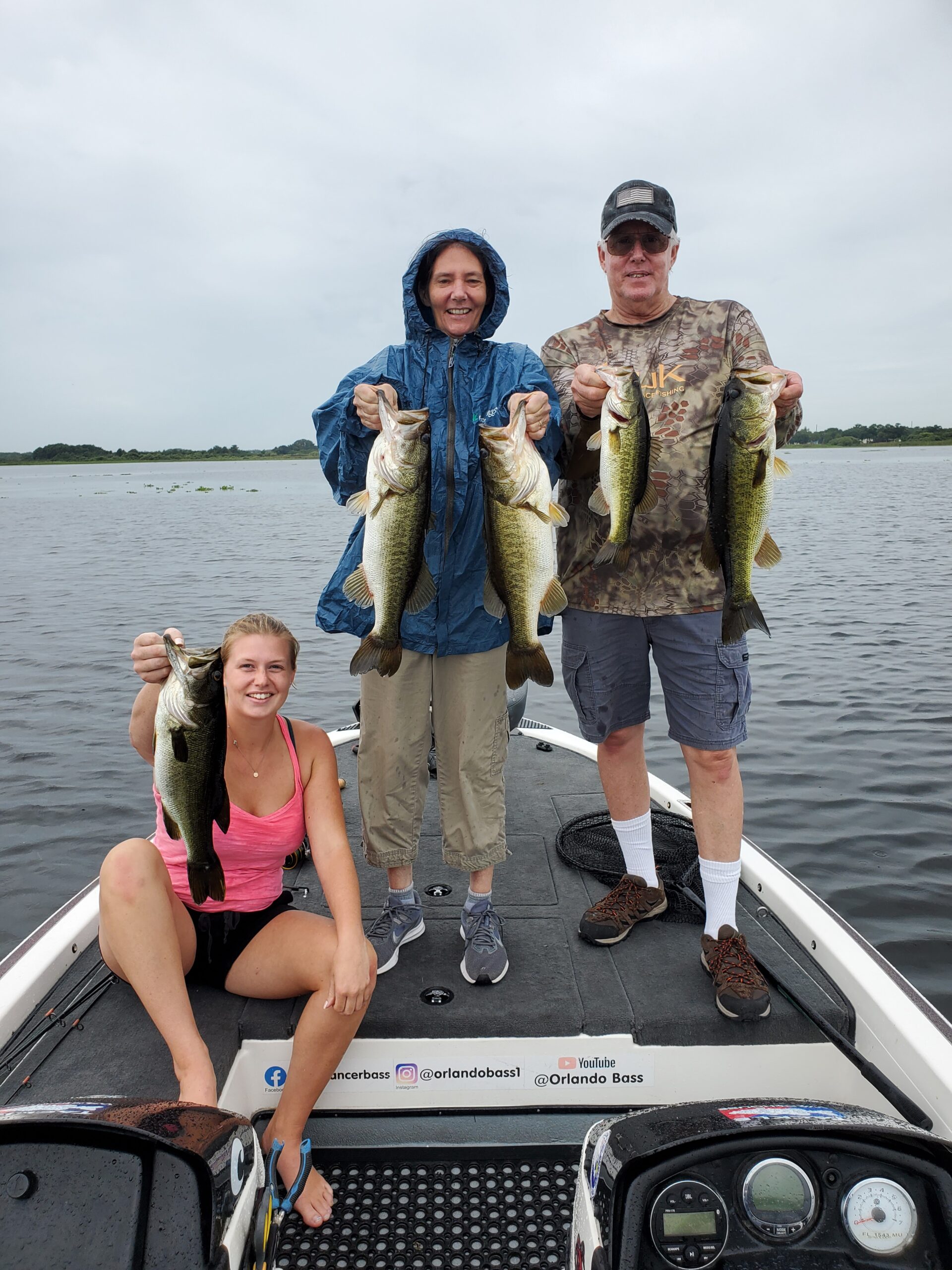 Awesome day bass fishing lake toho