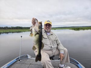 Orlando lake toho 8 pound bass
